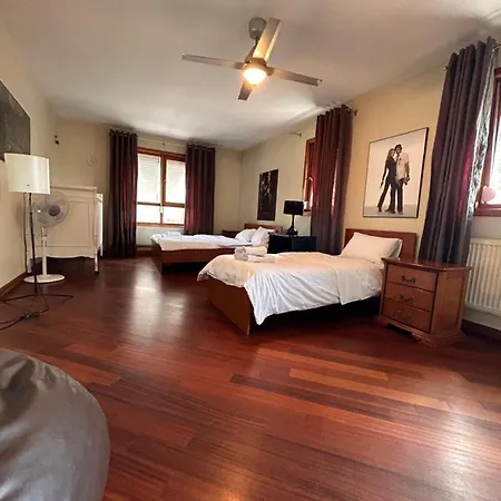 A Boutique Duplex Flat In The Area In Apartment